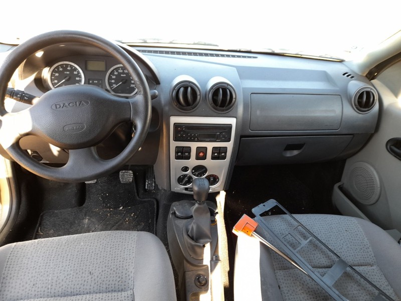 dacia logan (ls_) del año 2006