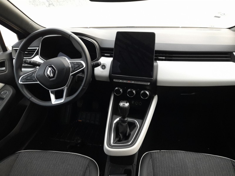 renault clio v (b7_) del año 2023