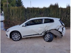 VOLKSWAGEN SCIROCCO (137)