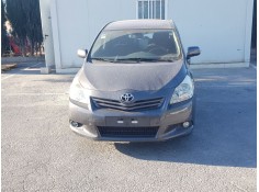 TOYOTA VERSO