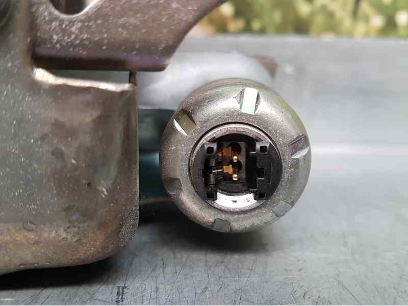 Recambio de pretensor airbag derecho para peugeot 107 urban move referencia OEM IAM 7P1170P  