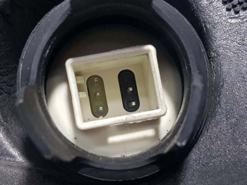 Recambio de retrovisor izquierdo para bmw serie 1 berlina (e81/e87) 116i referencia OEM IAM   ELECTRICO 5 PINS