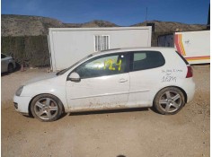 VOLKSWAGEN GOLF V BERLINA (1K1)