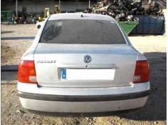 VOLKSWAGEN PASSAT BERLINA (3B2)