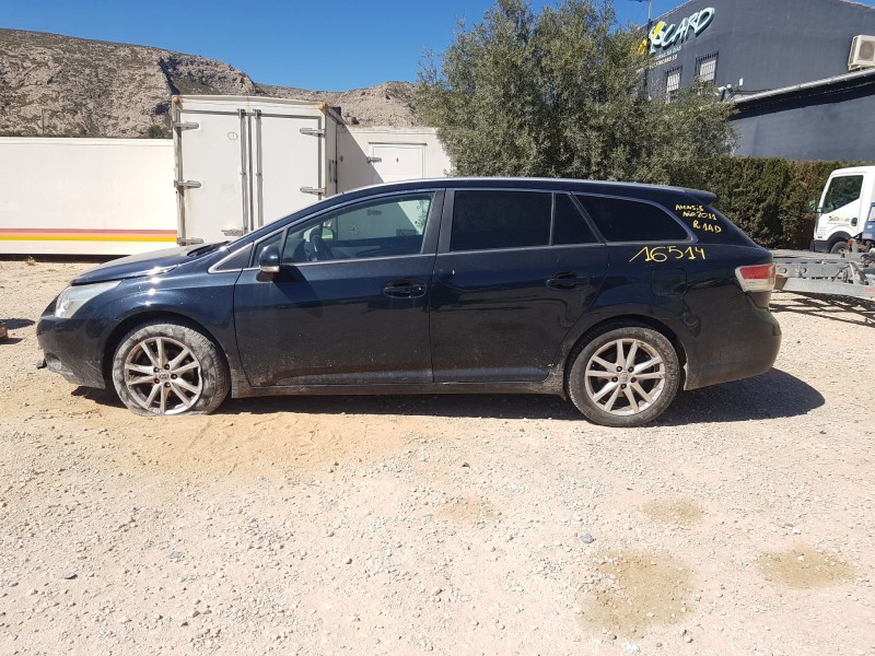 toyota avensis station wagon (_t27_) del año 2011