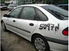 RENAULT LAGUNA (B56)