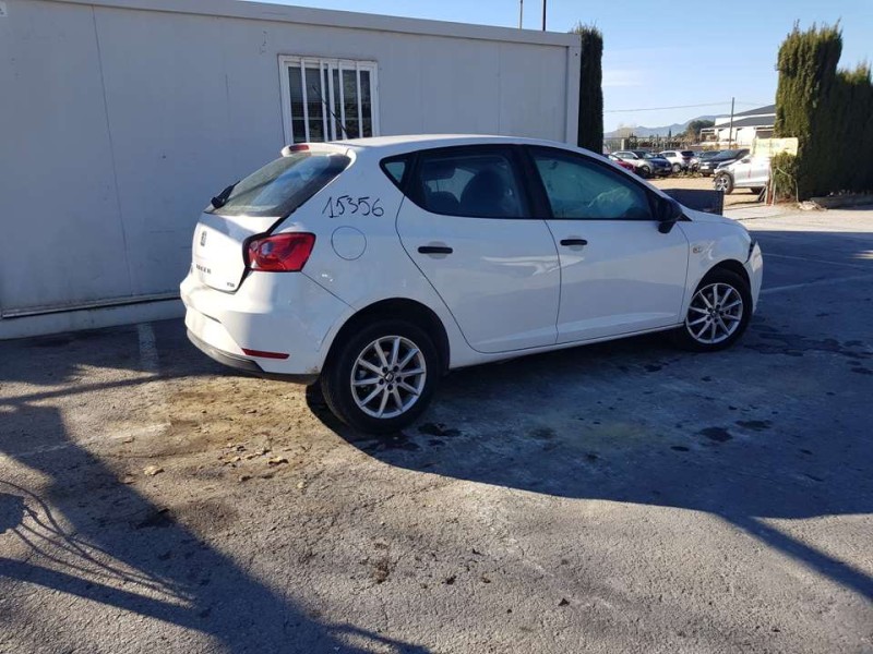 seat ibiza (6j5) del año 2013