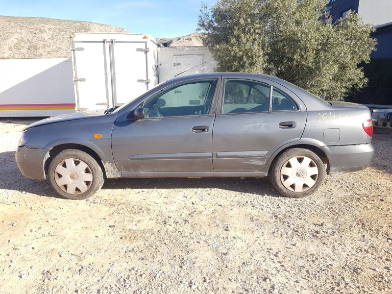 nissan almera ii (n16) del año 2003