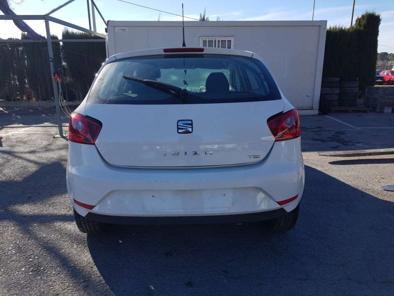 seat ibiza (6j5) del año 2013