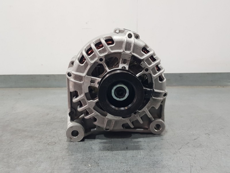 Recambio de alternador para bmw x5 (e53) 3.0 d referencia OEM IAM 13630658  