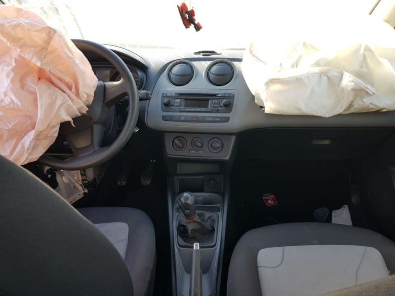 seat ibiza (6j5) del año 2013