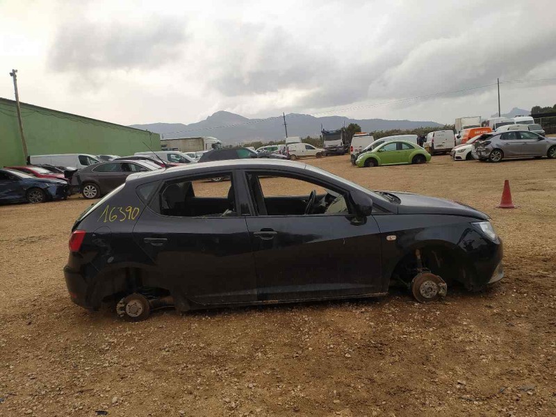 seat ibiza (6j5) del año 2013