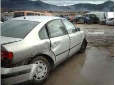 VOLKSWAGEN PASSAT BERLINA (3B2)