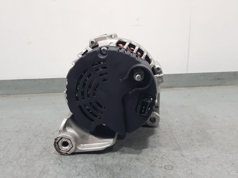 Recambio de alternador para bmw x5 (e53) 3.0 d referencia OEM IAM 13630658  