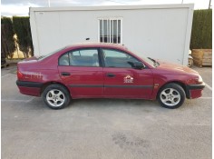 TOYOTA AVENSIS BERLINA (T 22)