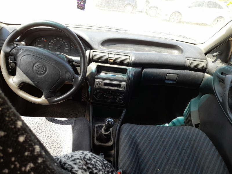 opel astra f sedán (t92) del año 1997