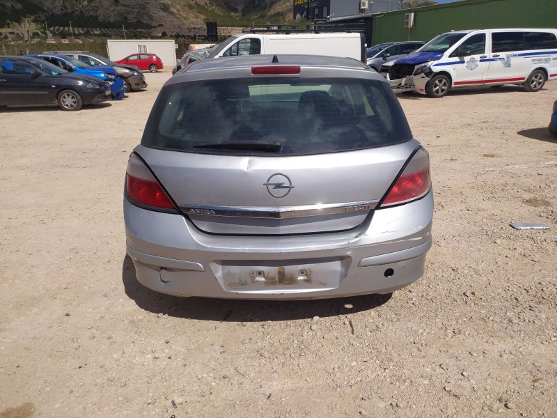opel astra h (a04) del año 2006