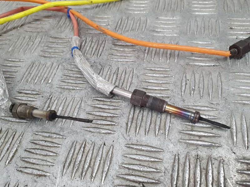 Recambio de sensor para nissan nv250 kastenwagen l1h1 2,0t pro referencia OEM IAM 226582354 DENSO 