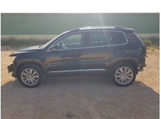 VOLKSWAGEN TIGUAN (5N1)