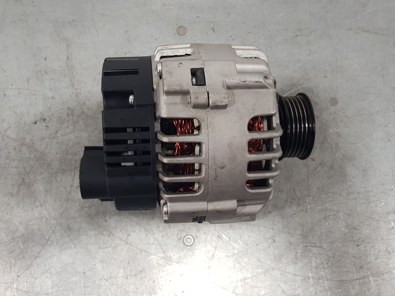 Recambio de alternador para bmw x5 (e53) 3.0 d referencia OEM IAM 13630658  