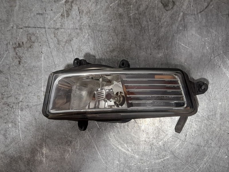 Recambio de faro antiniebla izquierdo para audi a6 berlina (4f2) 2.0 tdi referencia OEM IAM SIN REF  HELLA
