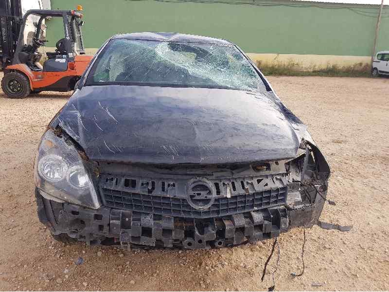 opel astra gtc del año 2007