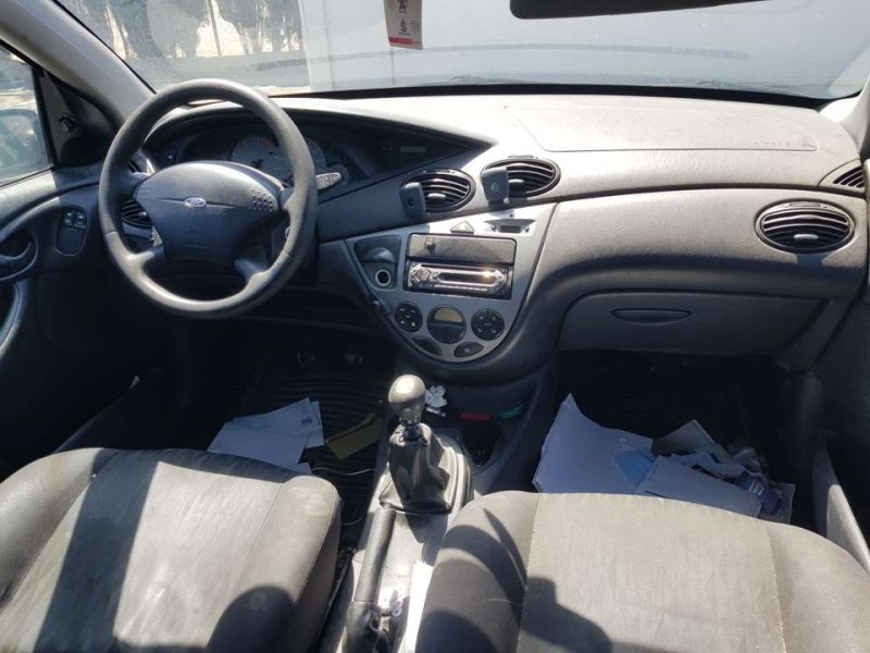 ford focus berlina (cak) del año 2002