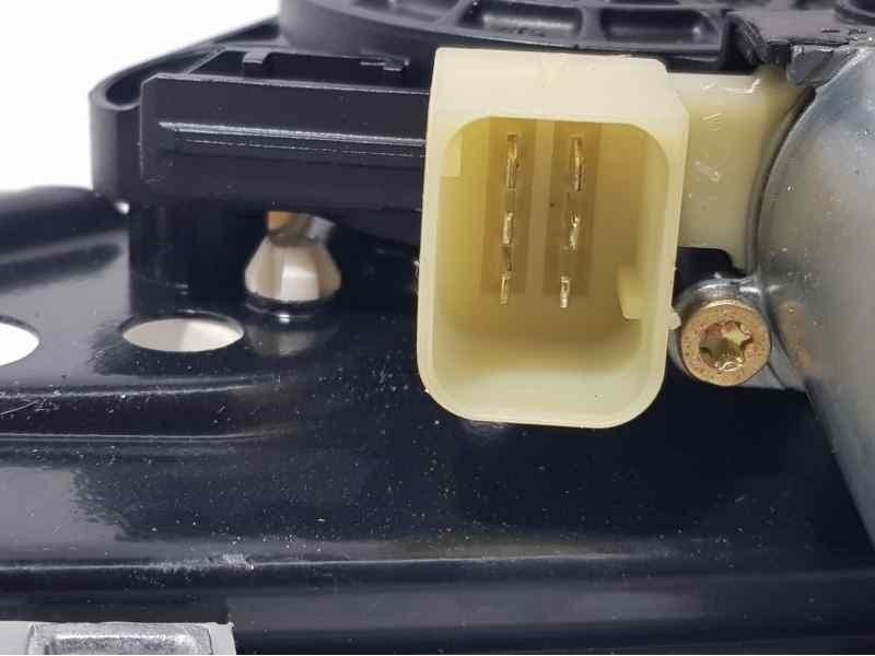 Recambio de elevalunas trasero derecho para mercedes-benz clase c (w203) berlina 220 cdi (203.006) referencia OEM IAM  6 PINS EL