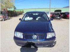 VOLKSWAGEN BORA BERLINA (1J2)