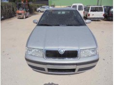 SKODA OCTAVIA BERLINA (1U2)