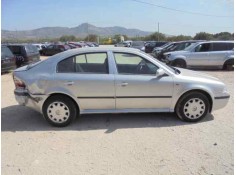 SKODA OCTAVIA BERLINA (1U2)