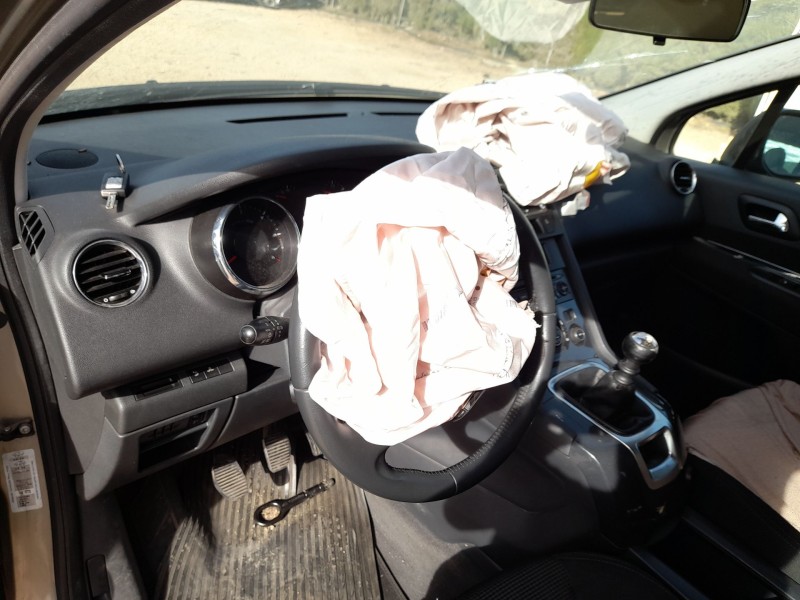 peugeot 5008 (0u_, 0e_) del año 2010