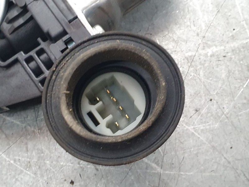 Recambio de elevalunas trasero derecho para toyota yaris hsd active referencia OEM IAM 857200D120 973581101 DENSO ELECTRICO 6 PI