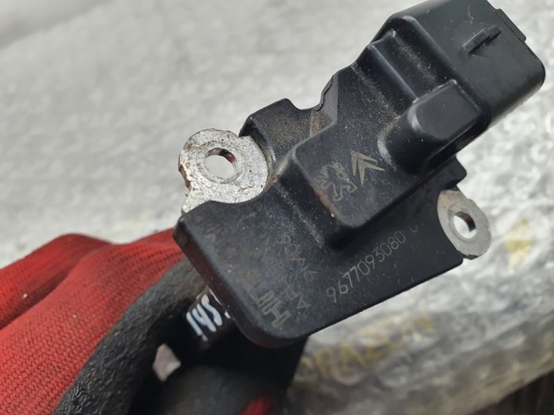 Recambio de caudalimetro para opel grandland x design line referencia OEM IAM 9677093080 HITACHI AFH50M27