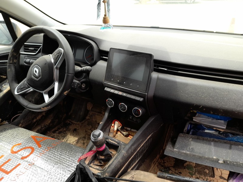 renault clio v (b7_) del año 2022