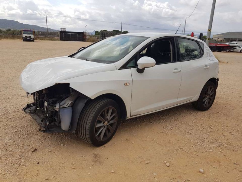 seat ibiza (6j5) del año 2013