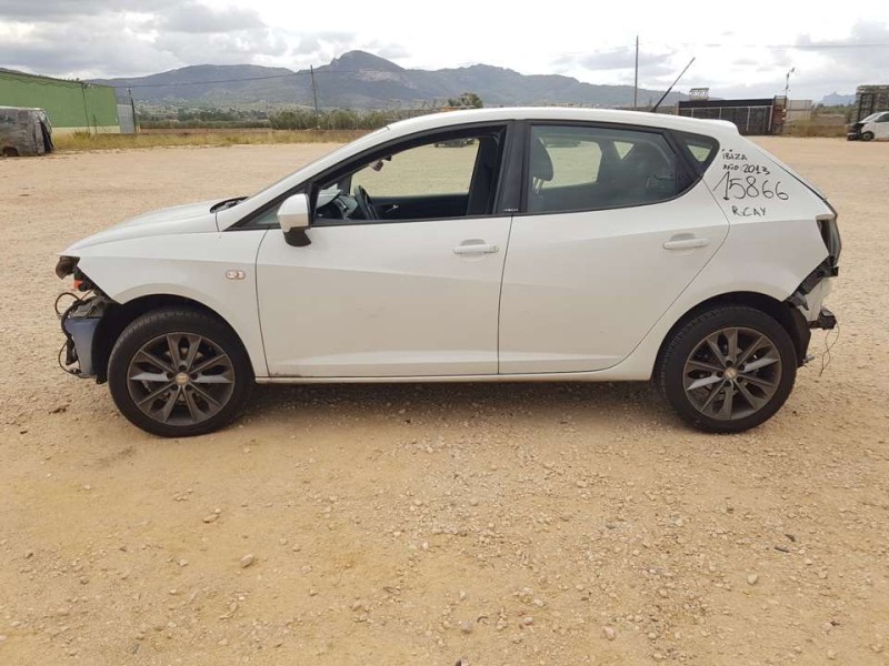 seat ibiza (6j5) del año 2013