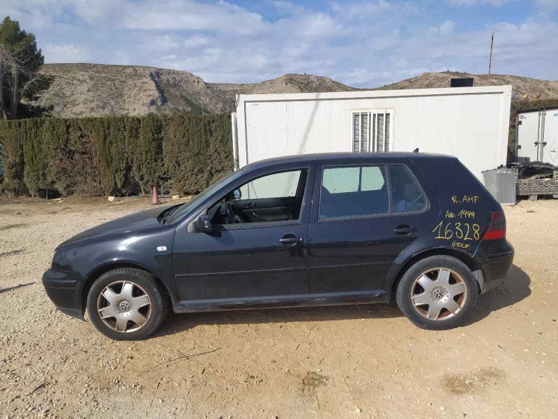 volkswagen golf iv berlina (1j1) del año 1999