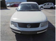 VOLKSWAGEN PASSAT BERLINA (3B2)