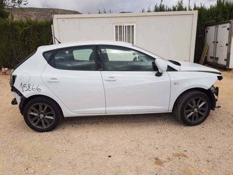 seat ibiza (6j5) del año 2013