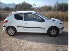PEUGEOT 206 BERLINA