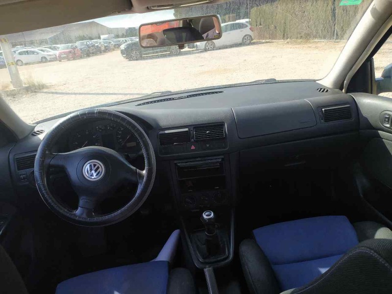 volkswagen golf iv berlina (1j1) del año 1999