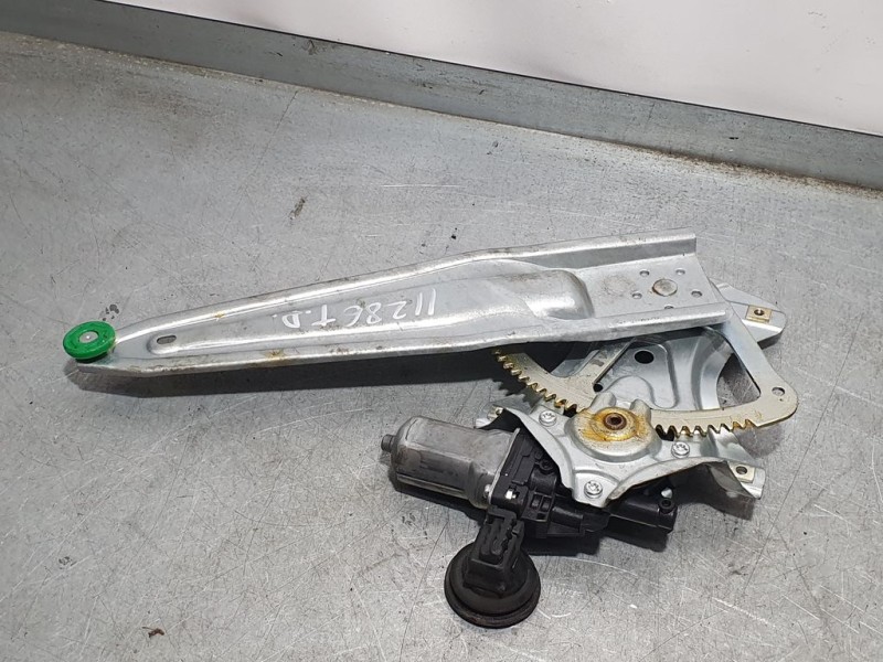 Recambio de elevalunas trasero derecho para toyota yaris hsd active referencia OEM IAM 857200D120 973581101 DENSO ELECTRICO 6 PI