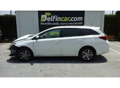 TOYOTA AURIS TOURING SPORTS (E18)