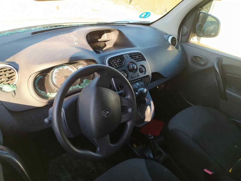 renault kangoo del año 2022