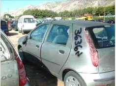 FIAT PUNTO BERLINA (188)
