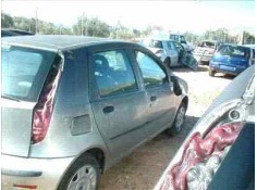 FIAT PUNTO BERLINA (188)