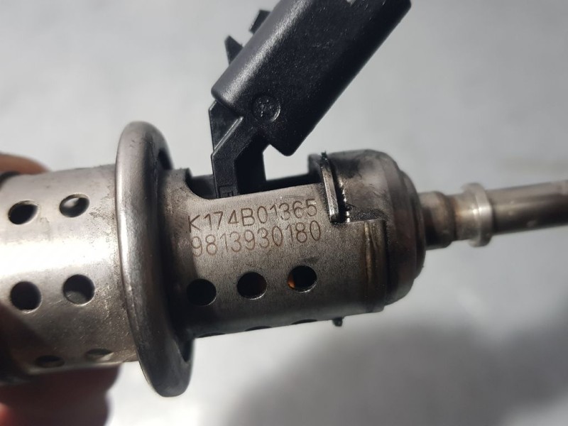 Recambio de inyector adblue para peugeot rifter access standard referencia OEM IAM 9813930180 K174B01365 
