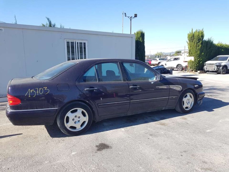 mercedes-benz clase e (w210) berlina diesel del año 1999