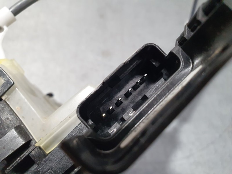 Recambio de cerradura puerta delantera derecha para opel grandland x design line referencia OEM IAM 16943119  6 PINES